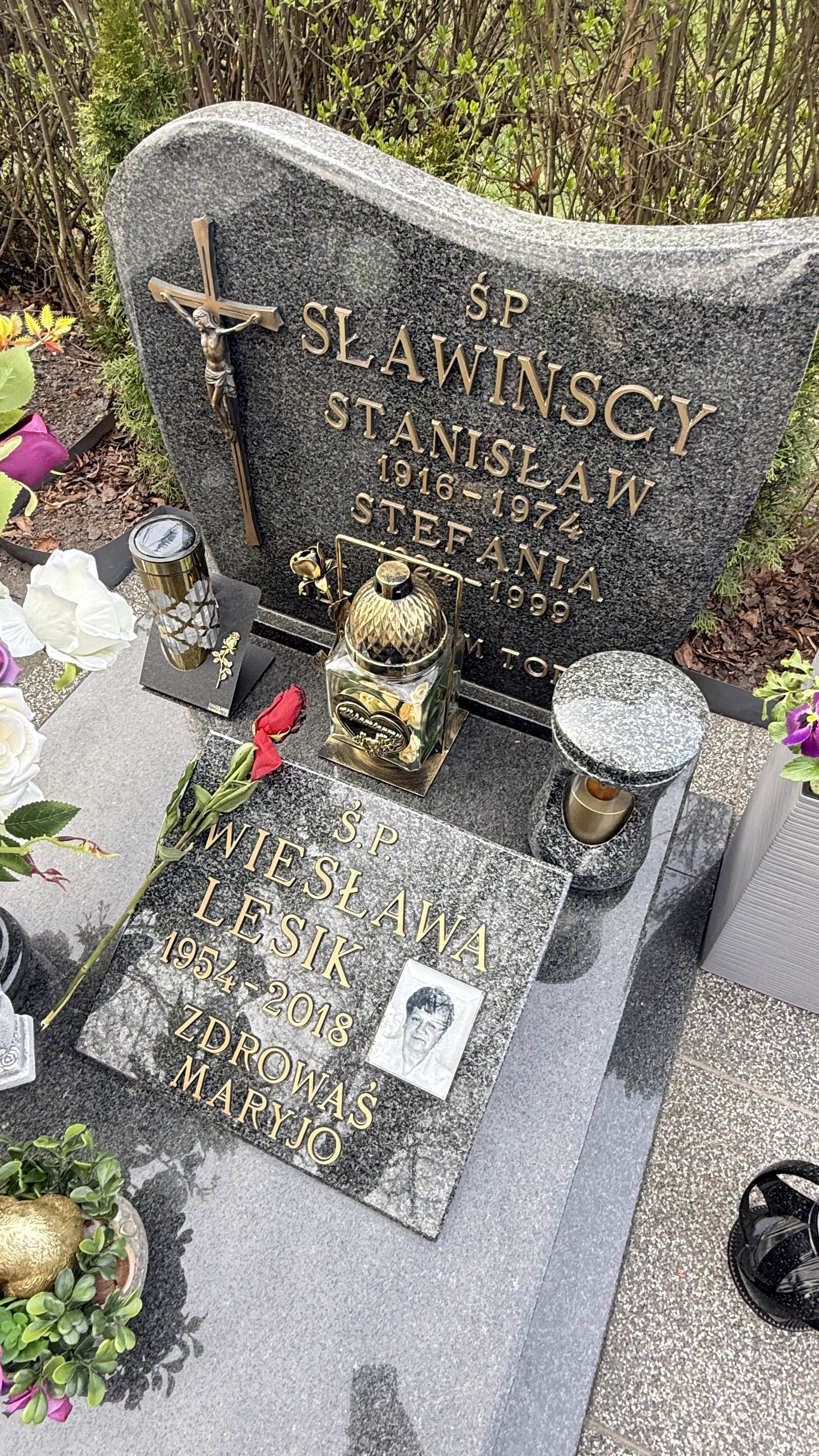 Grób Wiesława Lesik