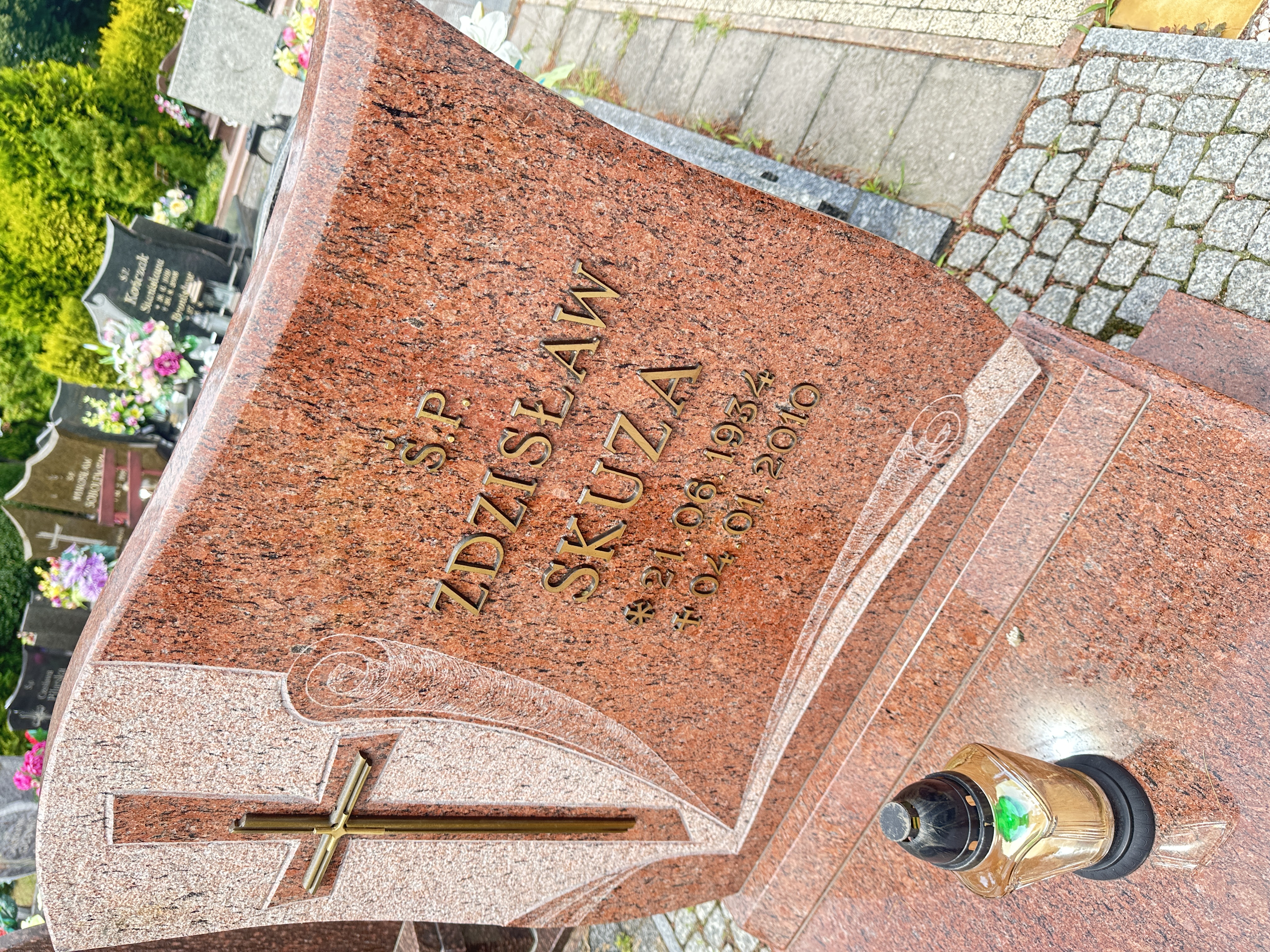 Grób Zdzisław Skuza