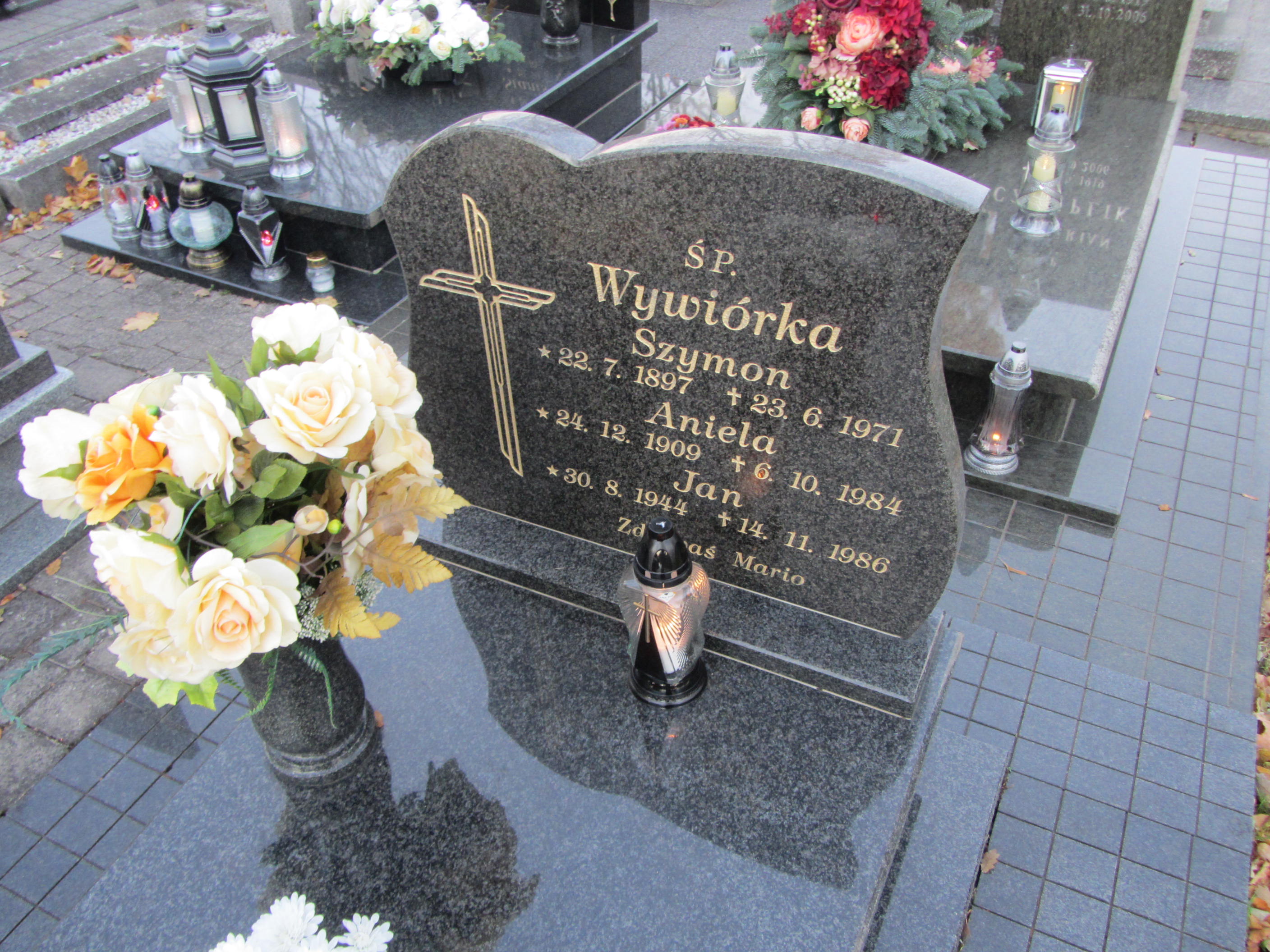 Grób Jan Wywiórka