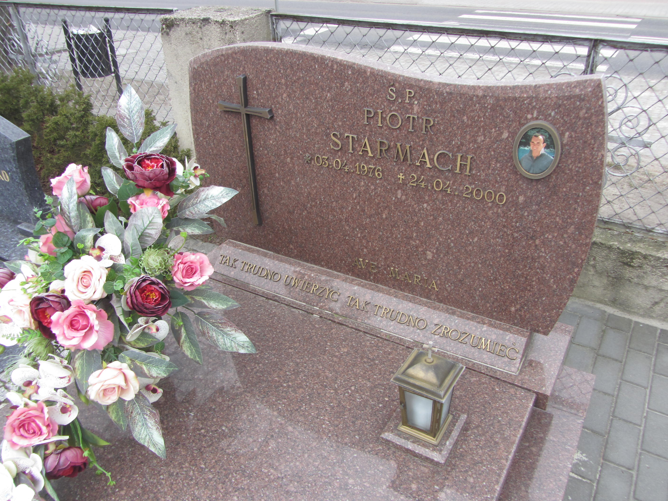 Grób Paweł  Starmach 